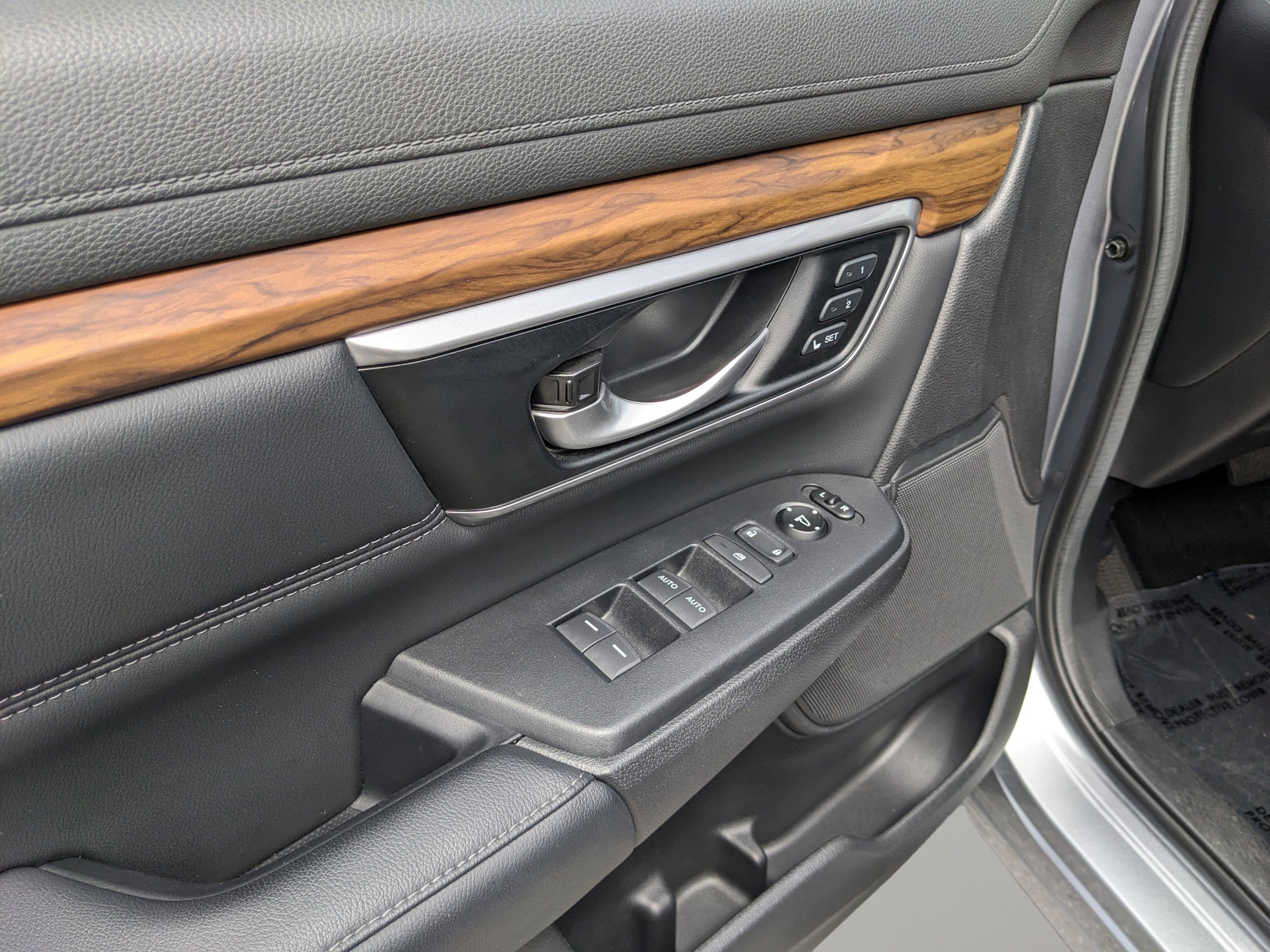 Used 2019 Honda CR-V Touring image 20
