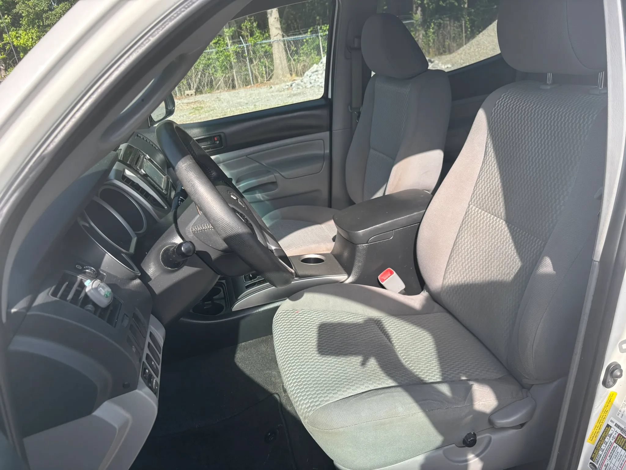 Used 2015 Toyota Tacoma PreRunner w/ SR5 Package RWD image 15