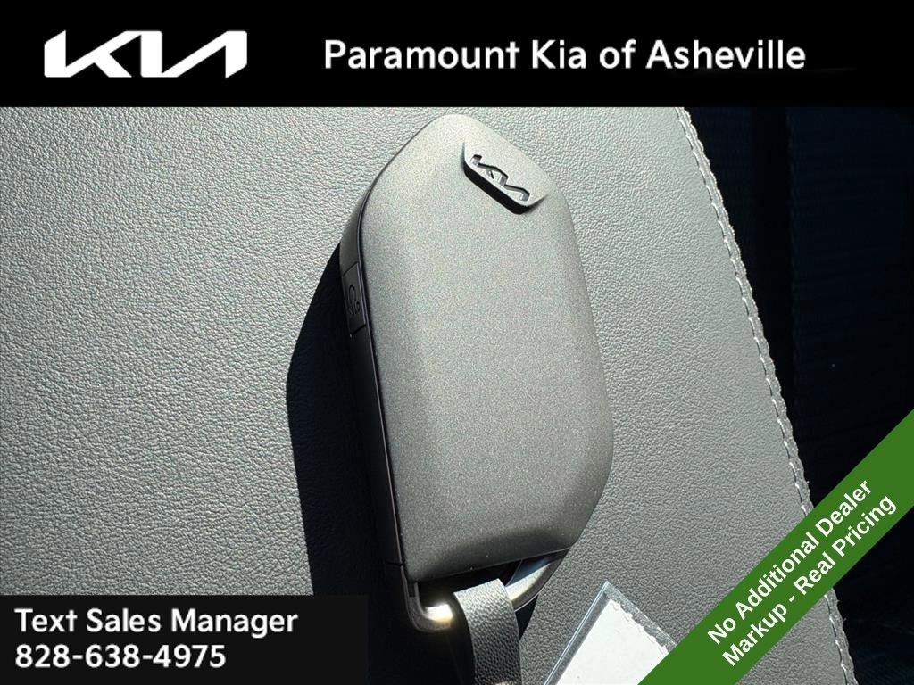 New 2026 Kia Sorento LX image 28