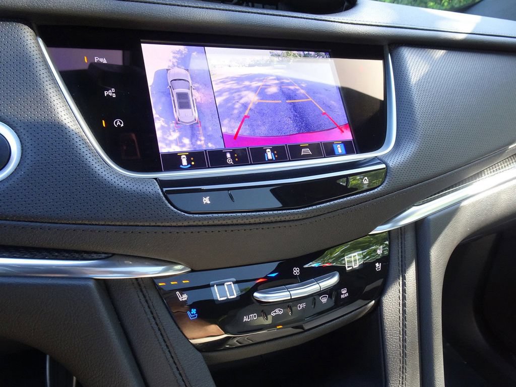 Certified 2023 Cadillac XT5 Sportv w/ Technology Package AWD/4WD image 18