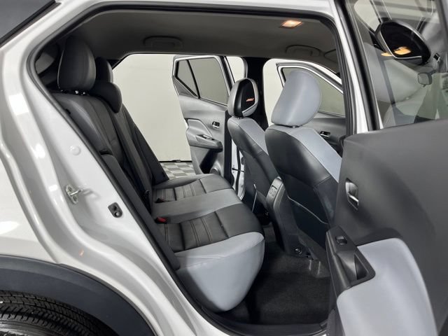 Used 2024 Nissan Kicks SR w/ SR Premium Package FWD image 44