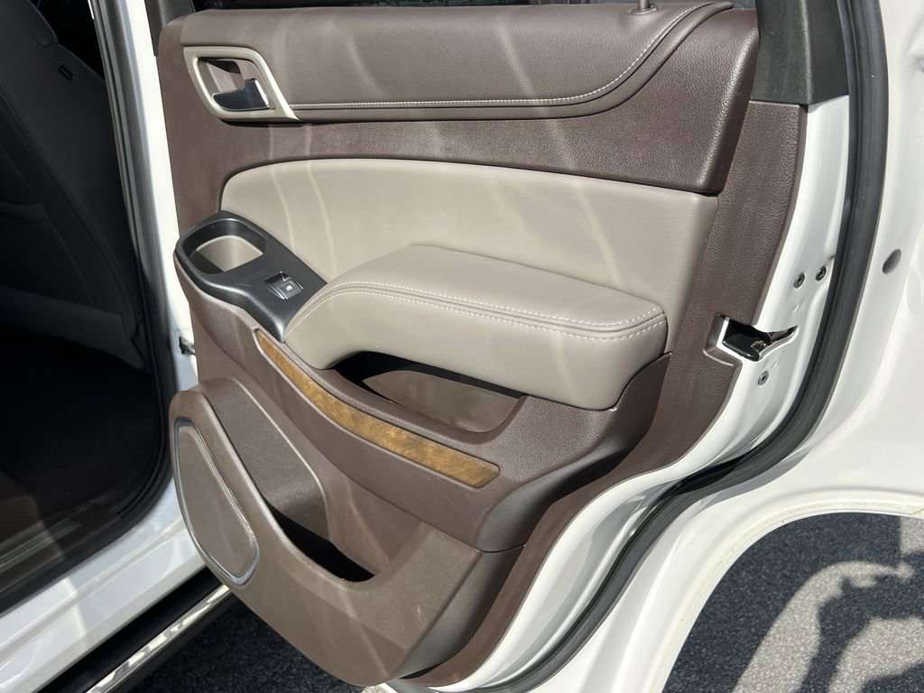 Used 2020 GMC Yukon Denali w/ Denali Premium Package image 14