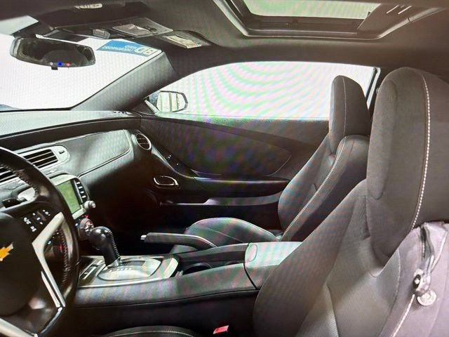 Used 2014 Chevrolet Camaro LT RWD image 7