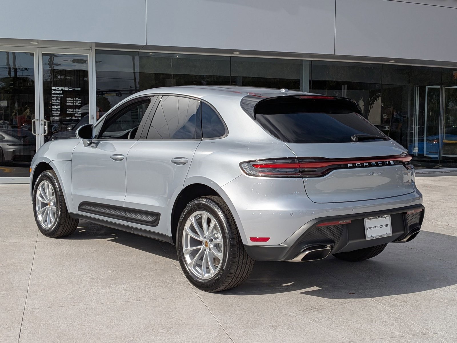 New 2026 Porsche Macan image 3