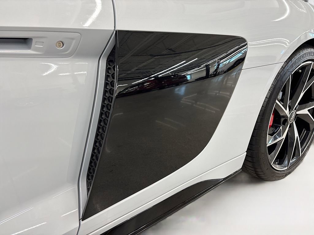 Used 2022 Audi R8 V10 performance image 21