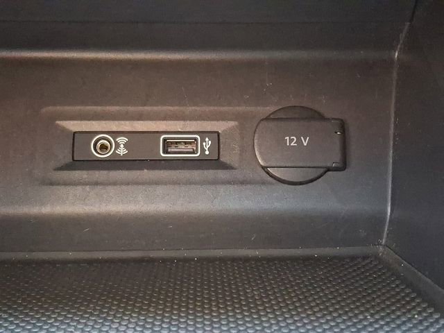 Used 2019 Volkswagen Atlas SEL Premium image 24