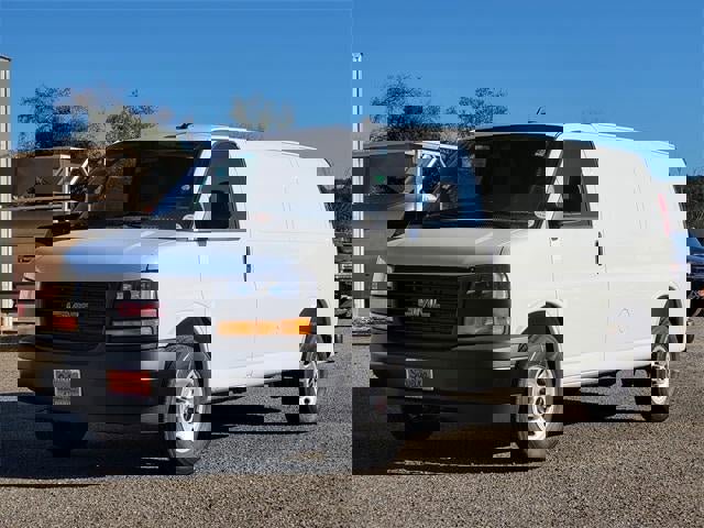 New 2025 GMC Savana 2500 Base w/ Driver Convenience Package image 9