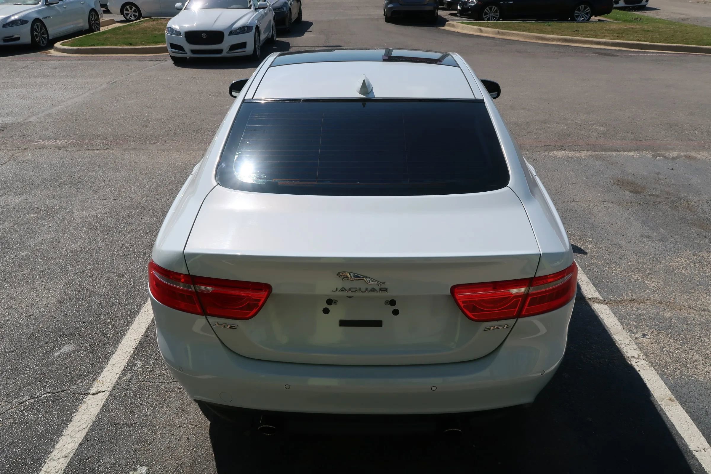 Used 2017 Jaguar XE First Edition image 9