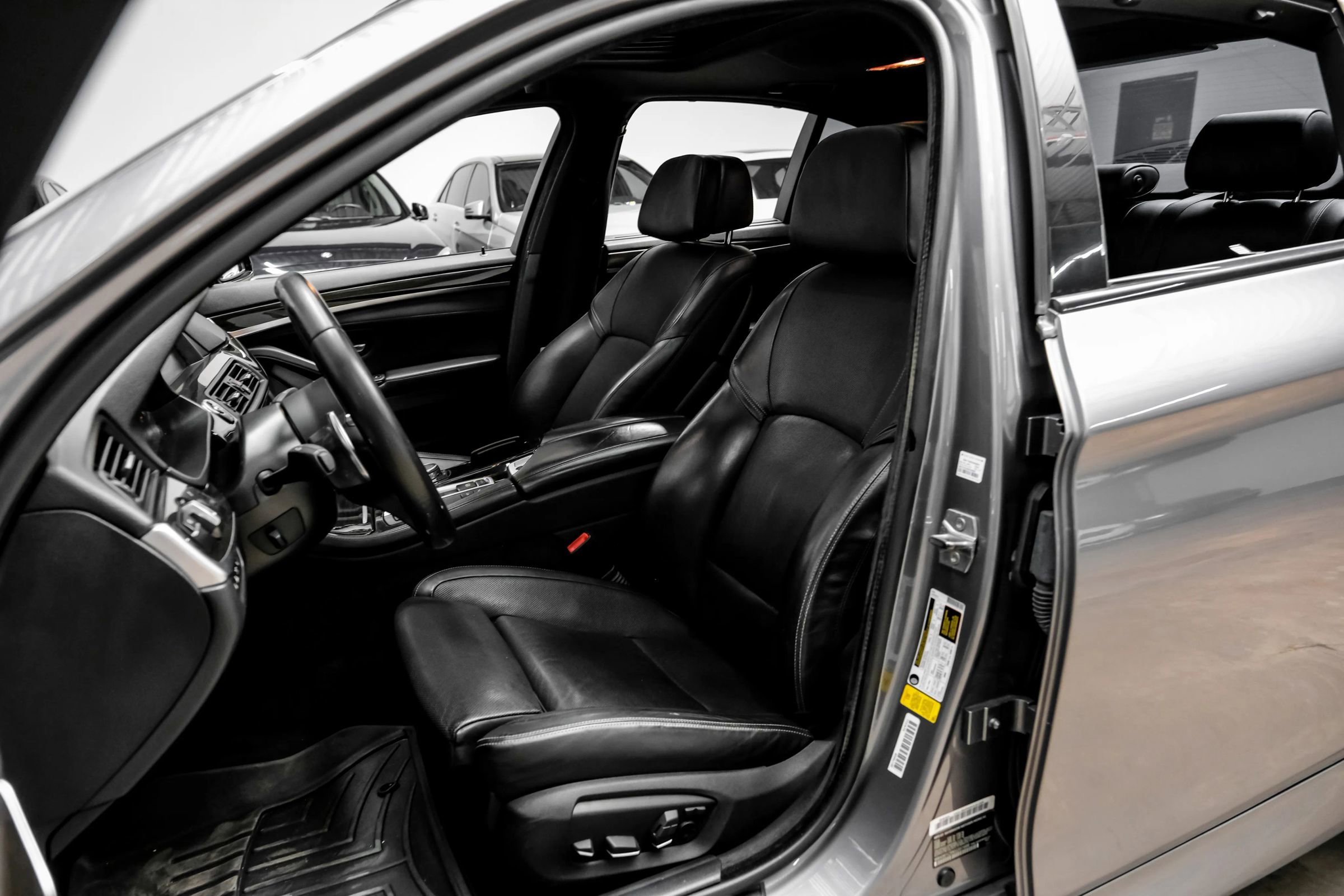 Used 2016 BMW 535i Sedan image 31