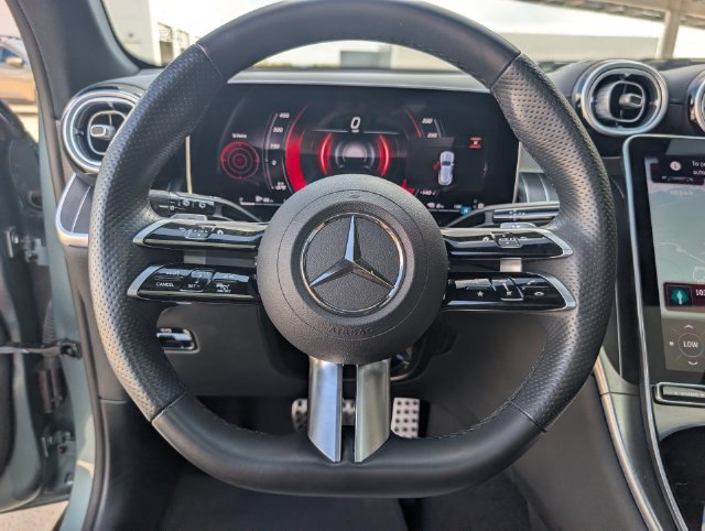 Used 2025 Mercedes-Benz GLC 350e 4MATIC image 12
