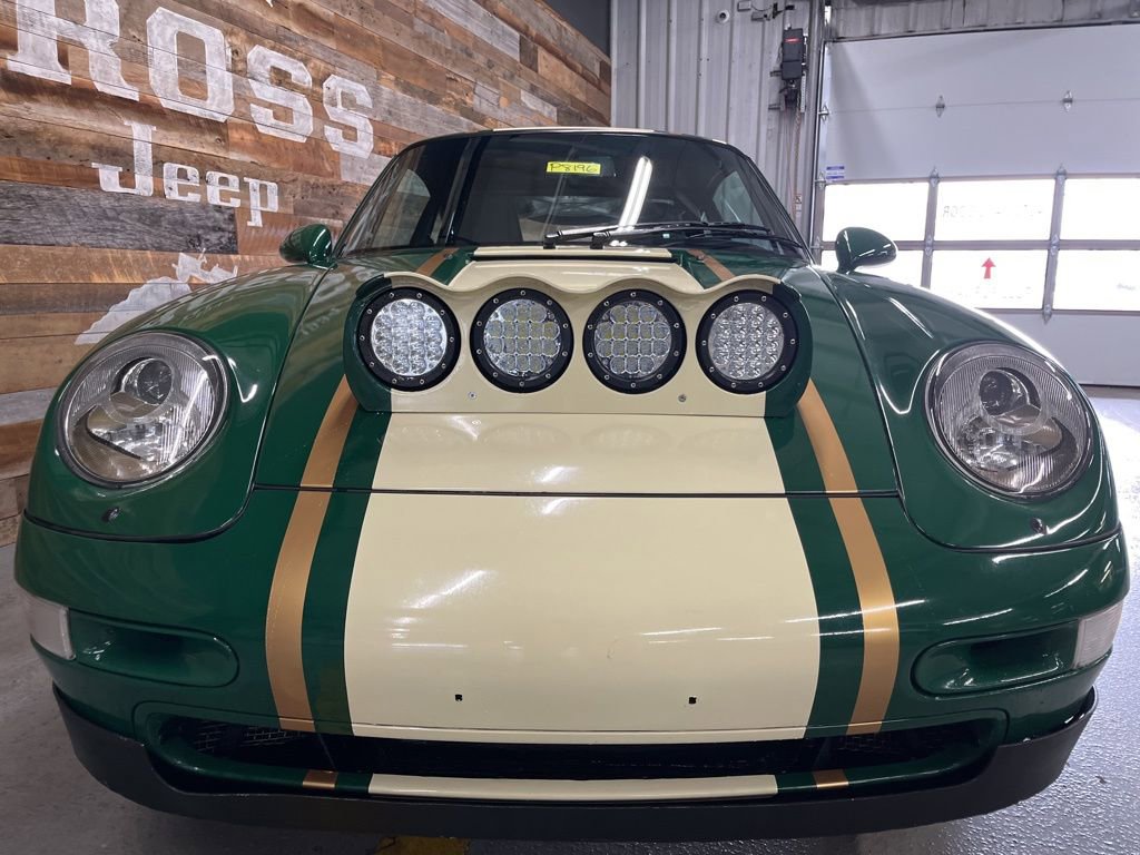 Used 1995 Porsche 911 Carrera 4 image 6