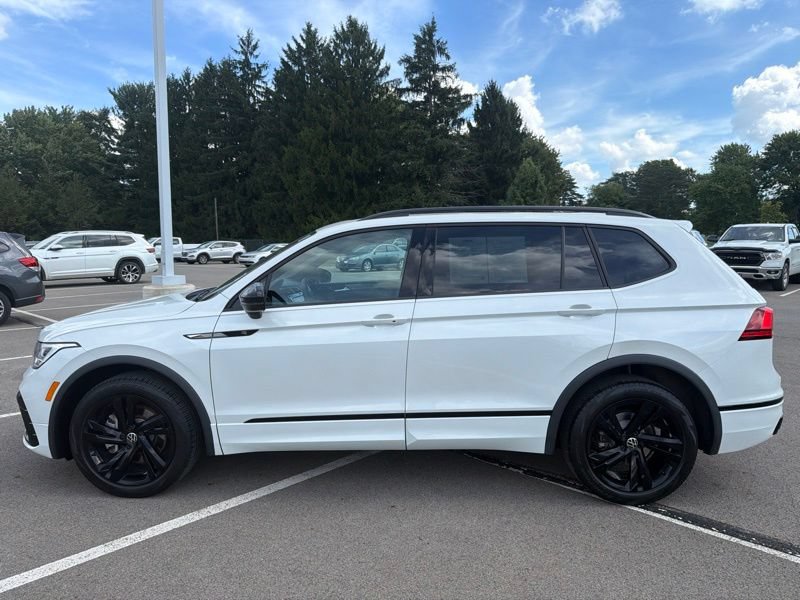 Used 2023 Volkswagen Tiguan SE R-Line FWD image 6