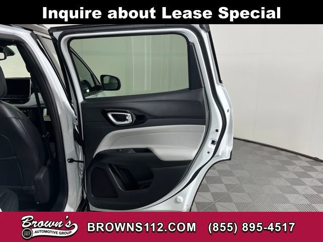 Used 2026 Jeep Compass Limited image 43