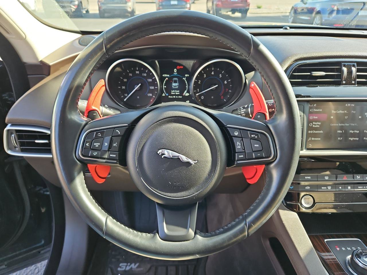 Used 2017 Jaguar F-PACE Prestige AWD/4WD image 28