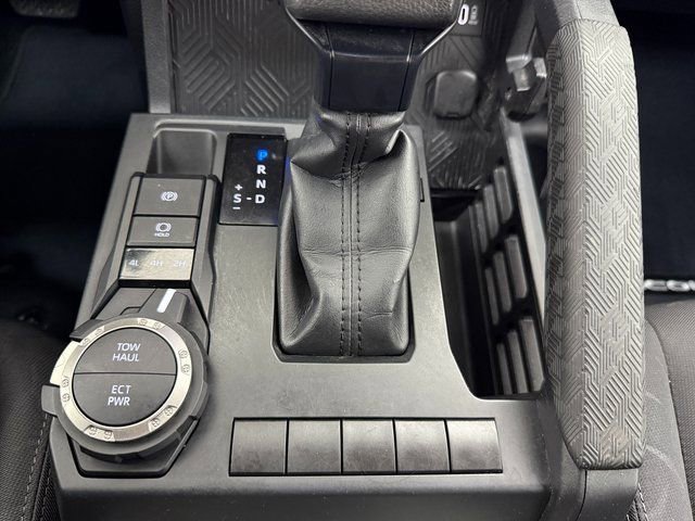 Used 2024 Toyota Tacoma SR5 AWD/4WD image 21