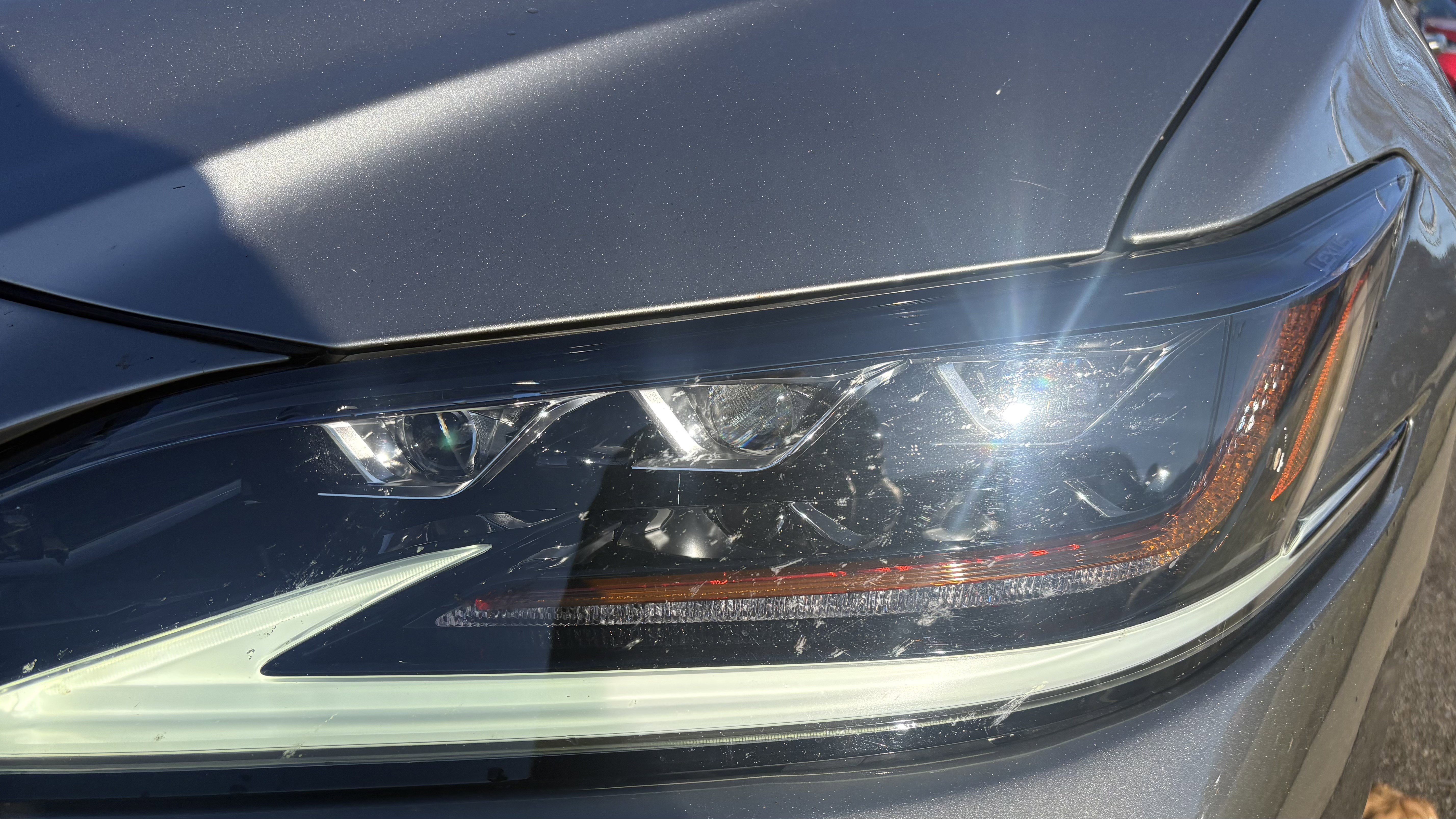 Used 2019 Lexus ES 300h w/ Luxury Package image 6