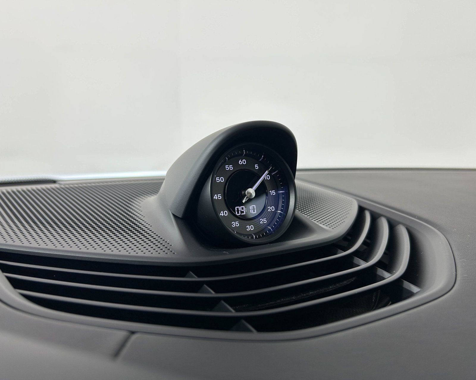 Used 2025 Porsche Taycan 4S image 20