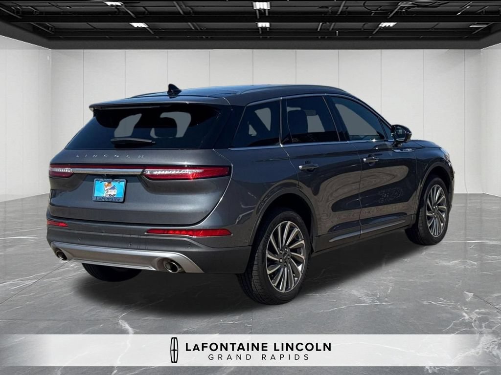 Used 2023 Lincoln Corsair Reserve w/ Equipment Group 202A AWD/4WD image 5