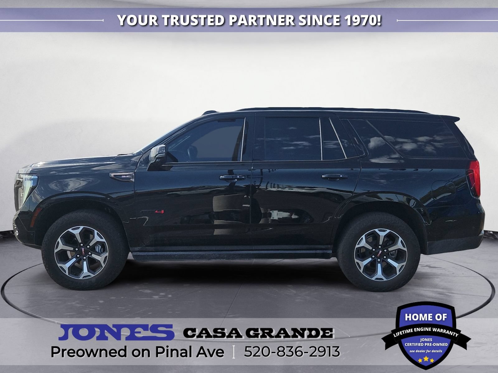 Used 2025 GMC Yukon AT4 Ultimate w/ LPO, Floor Liner Package AWD/4WD image 3
