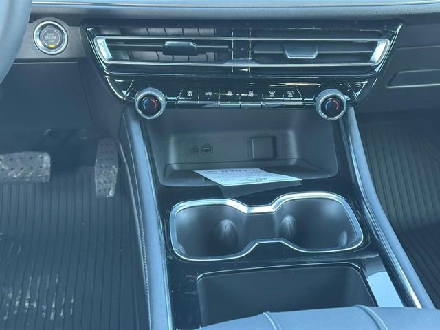 New 2026 Chevrolet Traverse LT w/ LPO, Floor Liner Package image 9