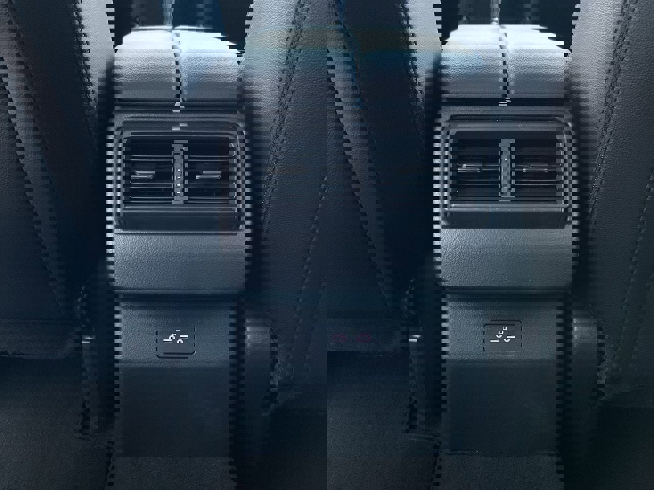 Used 2025 MAZDA CX-50 AWD 2.5 S w/ Premium Package image 20