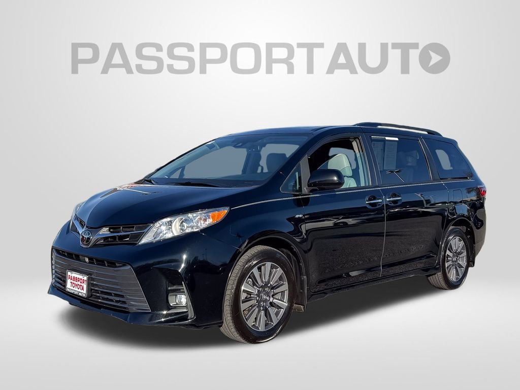 Used 2020 Toyota Sienna XLE