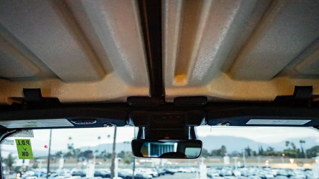 New 2026 Jeep Wrangler Unlimited Sahara AWD/4WD image 19