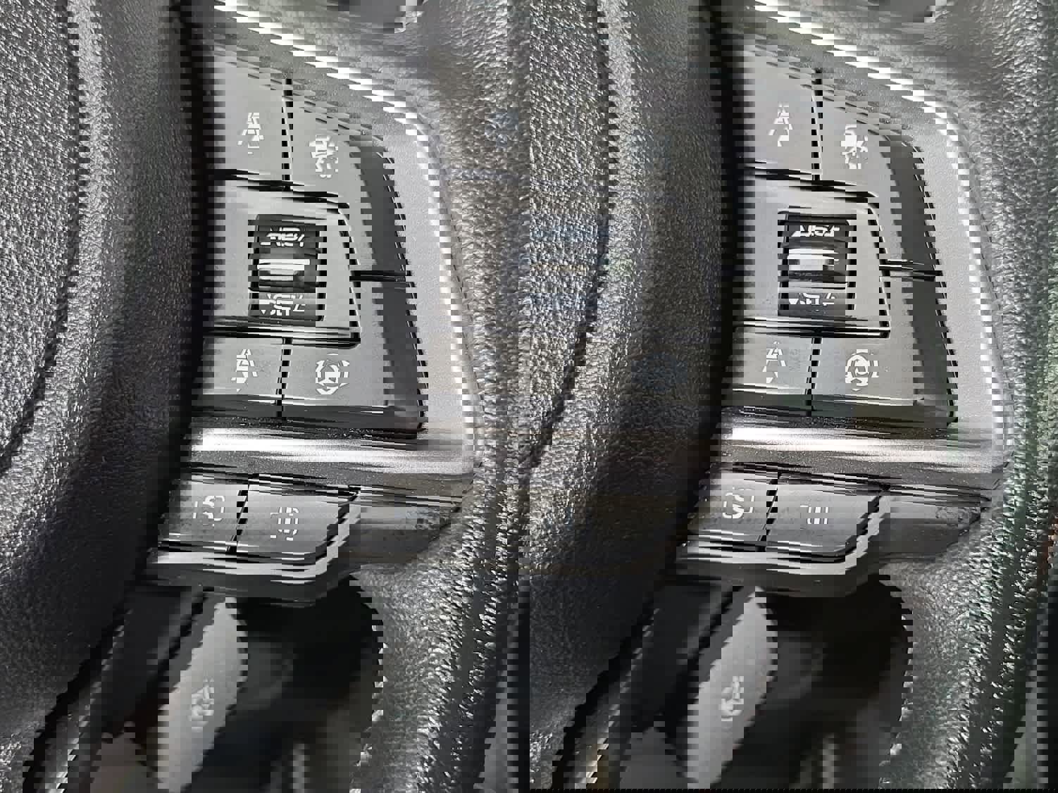 Used 2020 Subaru Forester Limited image 38