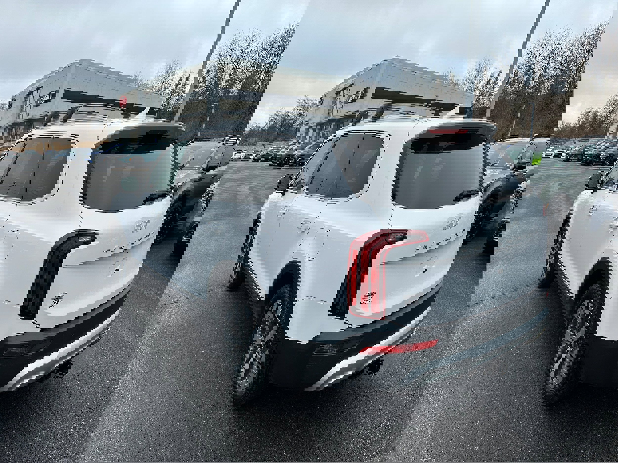 Used 2022 Kia Telluride S image 7