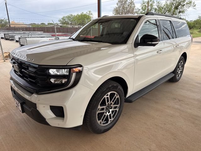 New 2025 Ford Expedition Max Active RWD image 3
