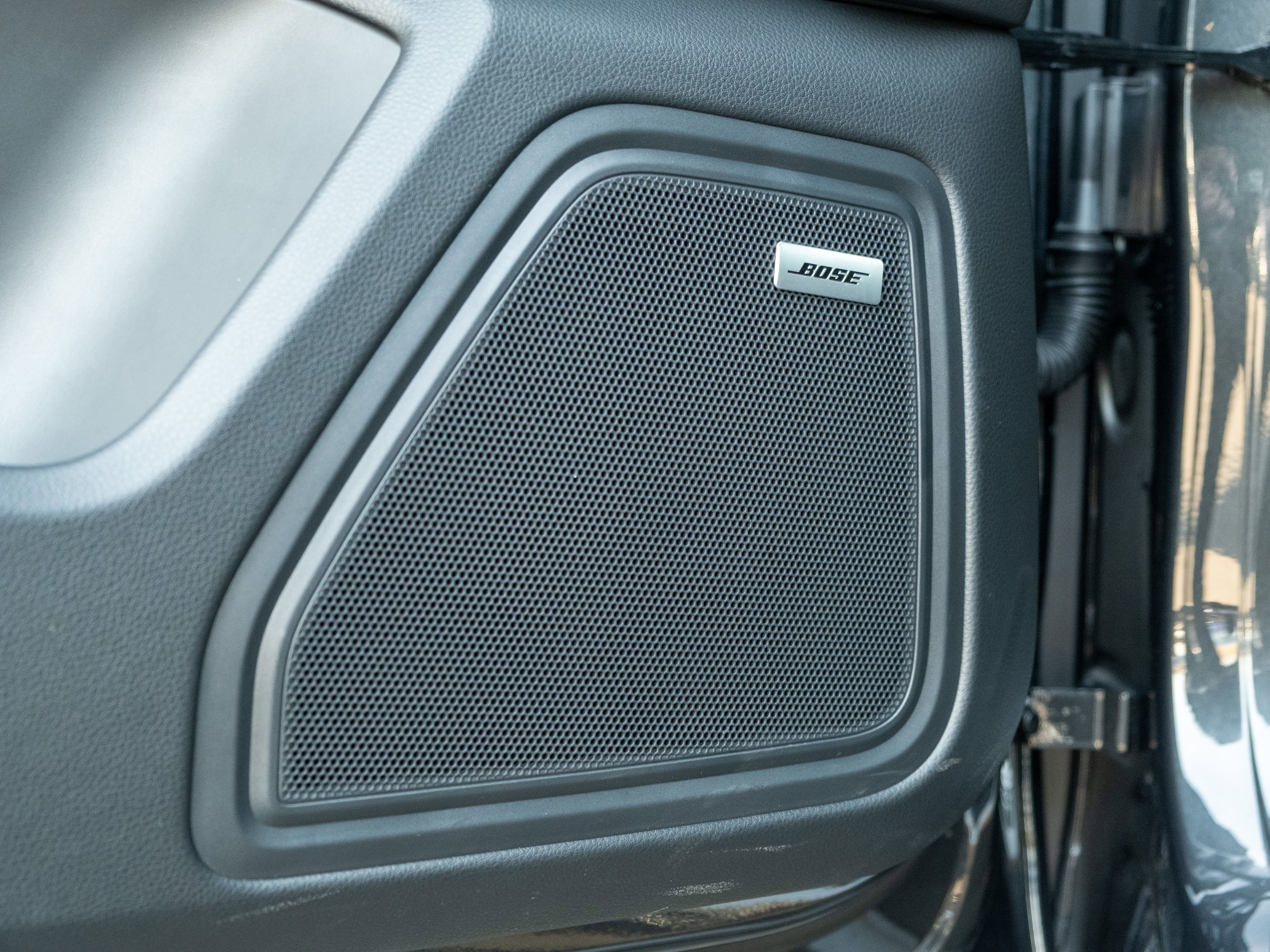 Certified 2026 Porsche Macan image 16