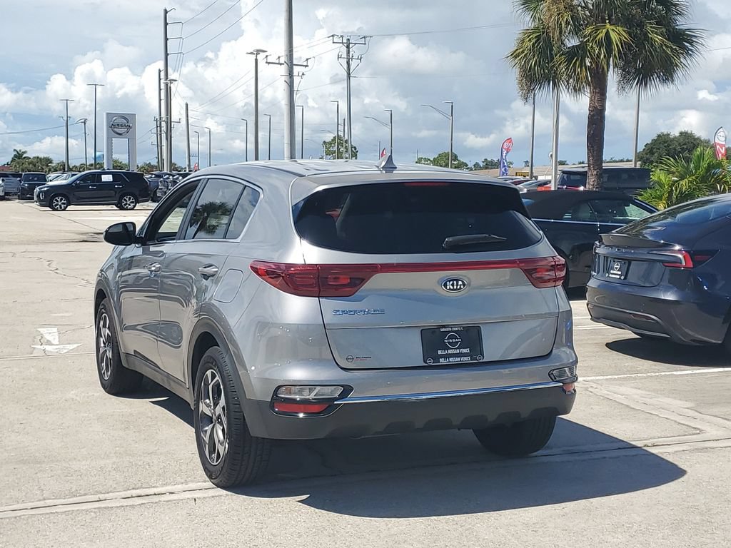 Used 2021 Kia Sportage LX w/ LX Fwd Popular Package image 4