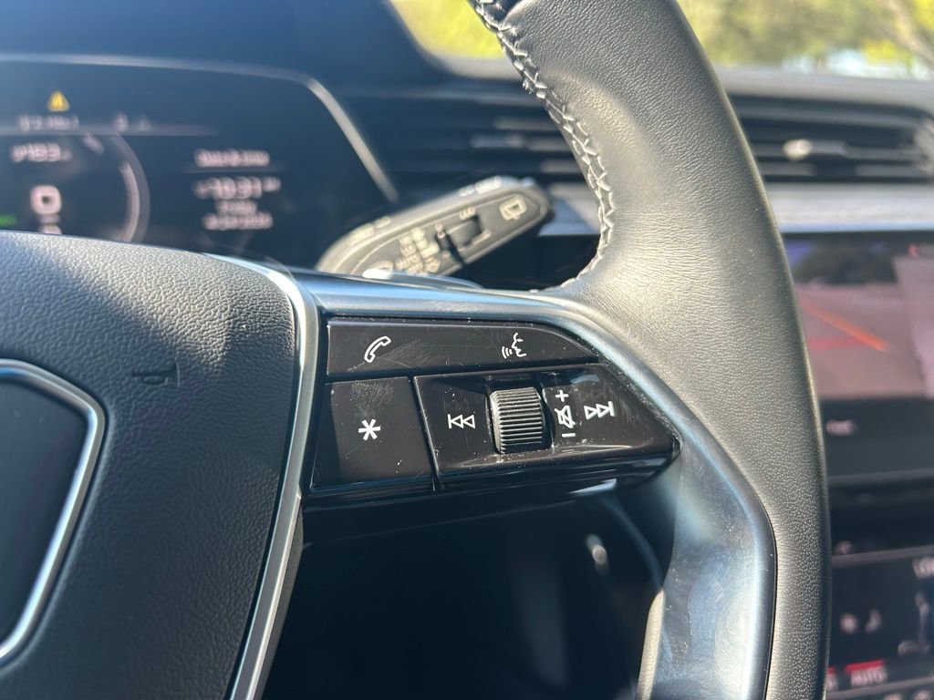 Used 2024 Audi Q8 e-tron Premium Plus w/ Premium Plus Package AWD/4WD image 21