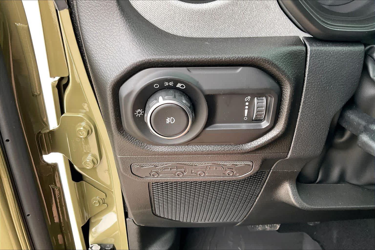 New 2026 Jeep Wrangler Sport AWD/4WD image 18