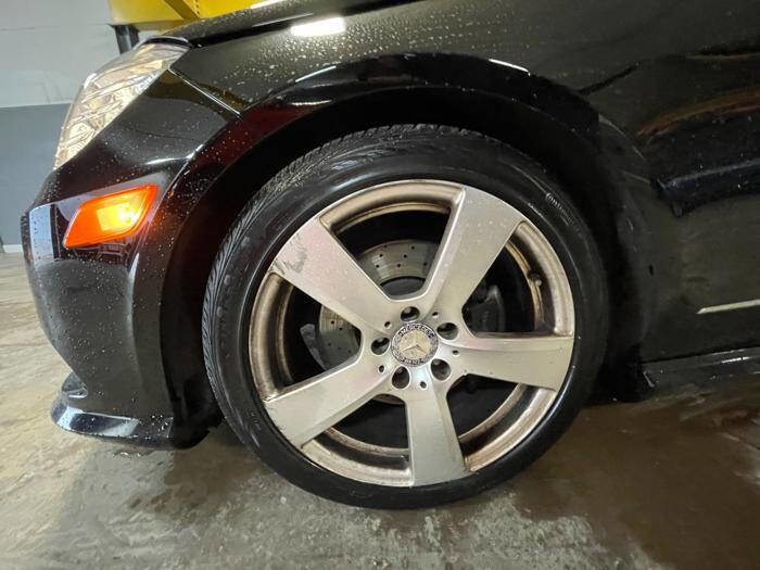 Used 2010 Mercedes-Benz E 350 4MATIC Sedan image 11
