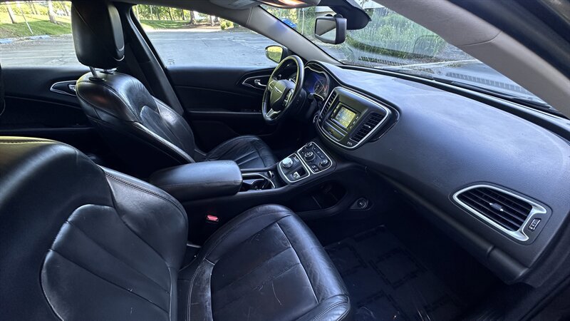 Used 2015 Chrysler 200 C FWD image 11