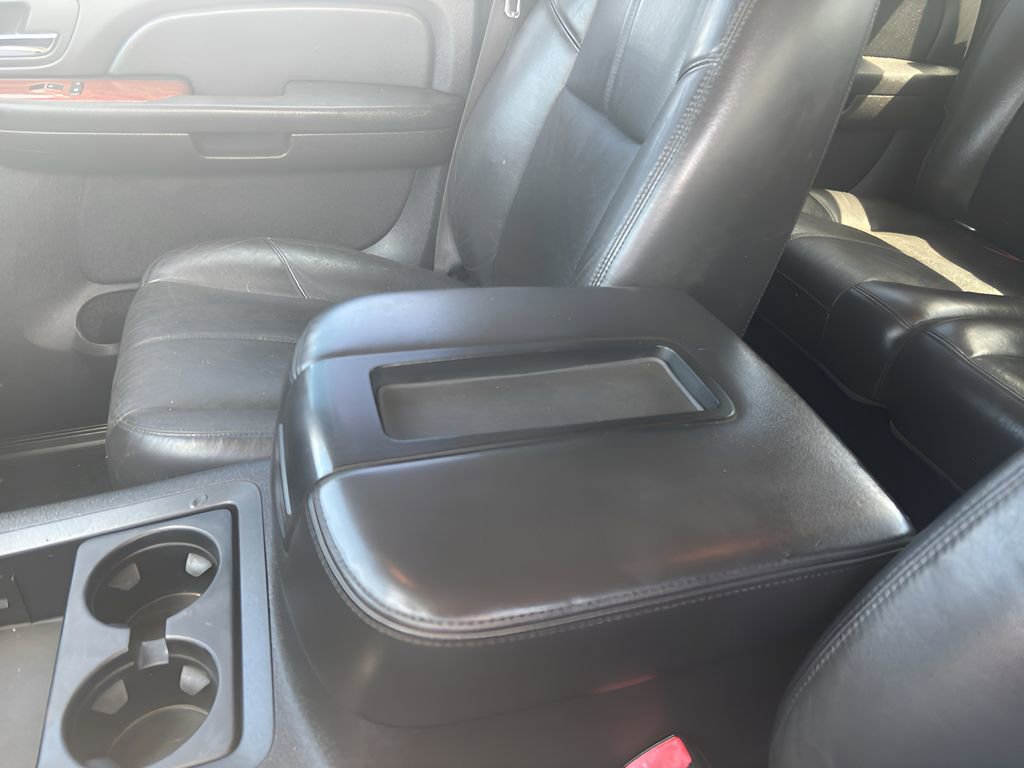 Used 2008 GMC Sierra 3500 SLT w/ Convenience Package AWD/4WD image 12
