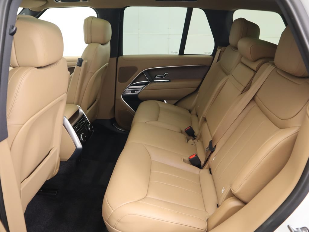 Used 2024 Land Rover Range Rover SE AWD/4WD image 21