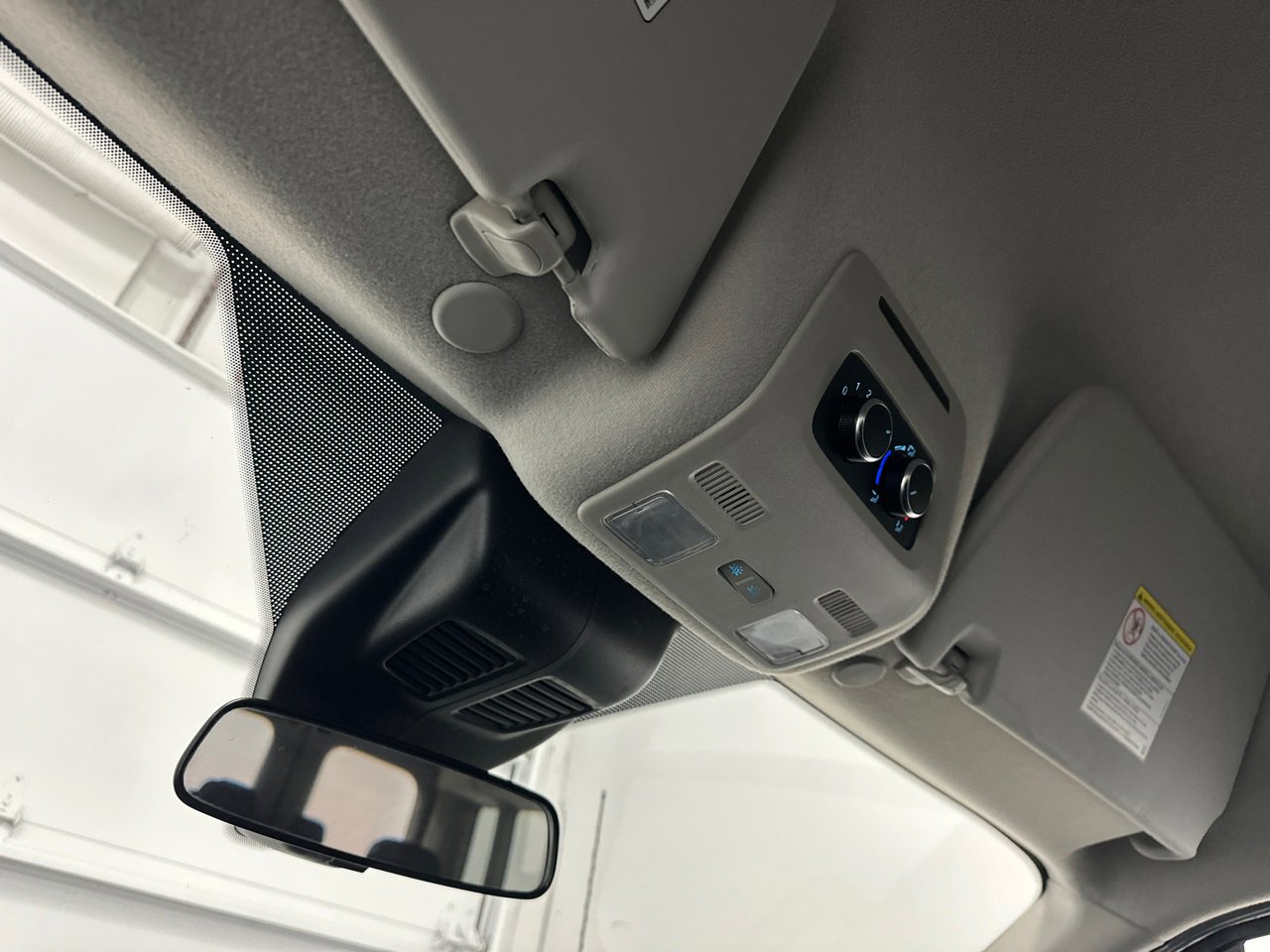 Used 2022 Ford Transit 350 XLT image 32