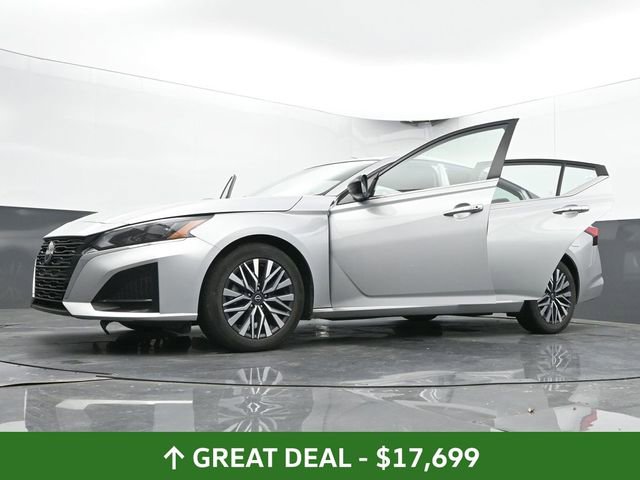 Used 2024 Nissan Altima 2.5 SV image 71