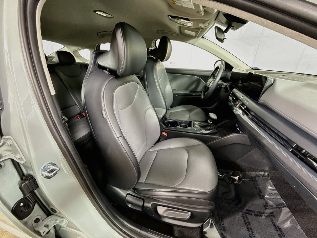 Used 2026 Kia K4 EX FWD image 30