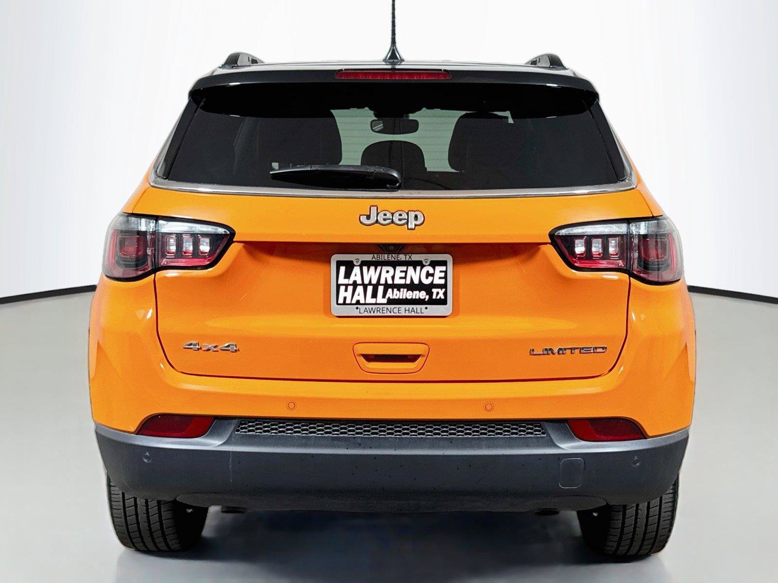 Used 2026 Jeep Compass Limited AWD/4WD image 5