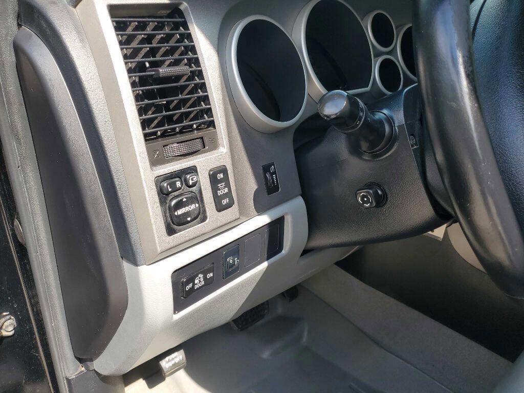 Used 2011 Toyota Tundra Limited image 38