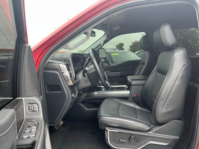 Used 2023 Ford F350 Lariat w/ Chrome Package image 15