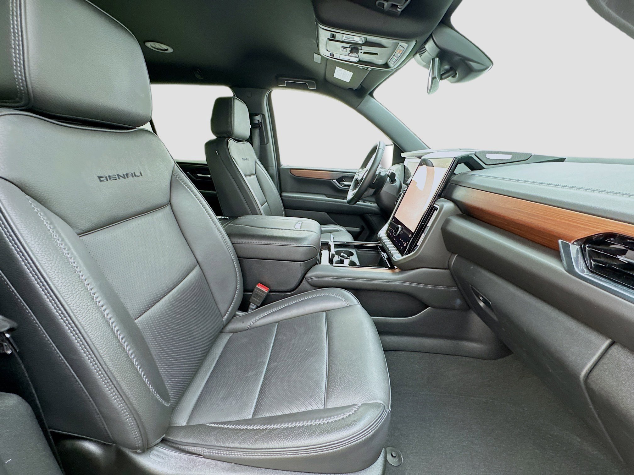 Used 2025 GMC Yukon Denali image 20