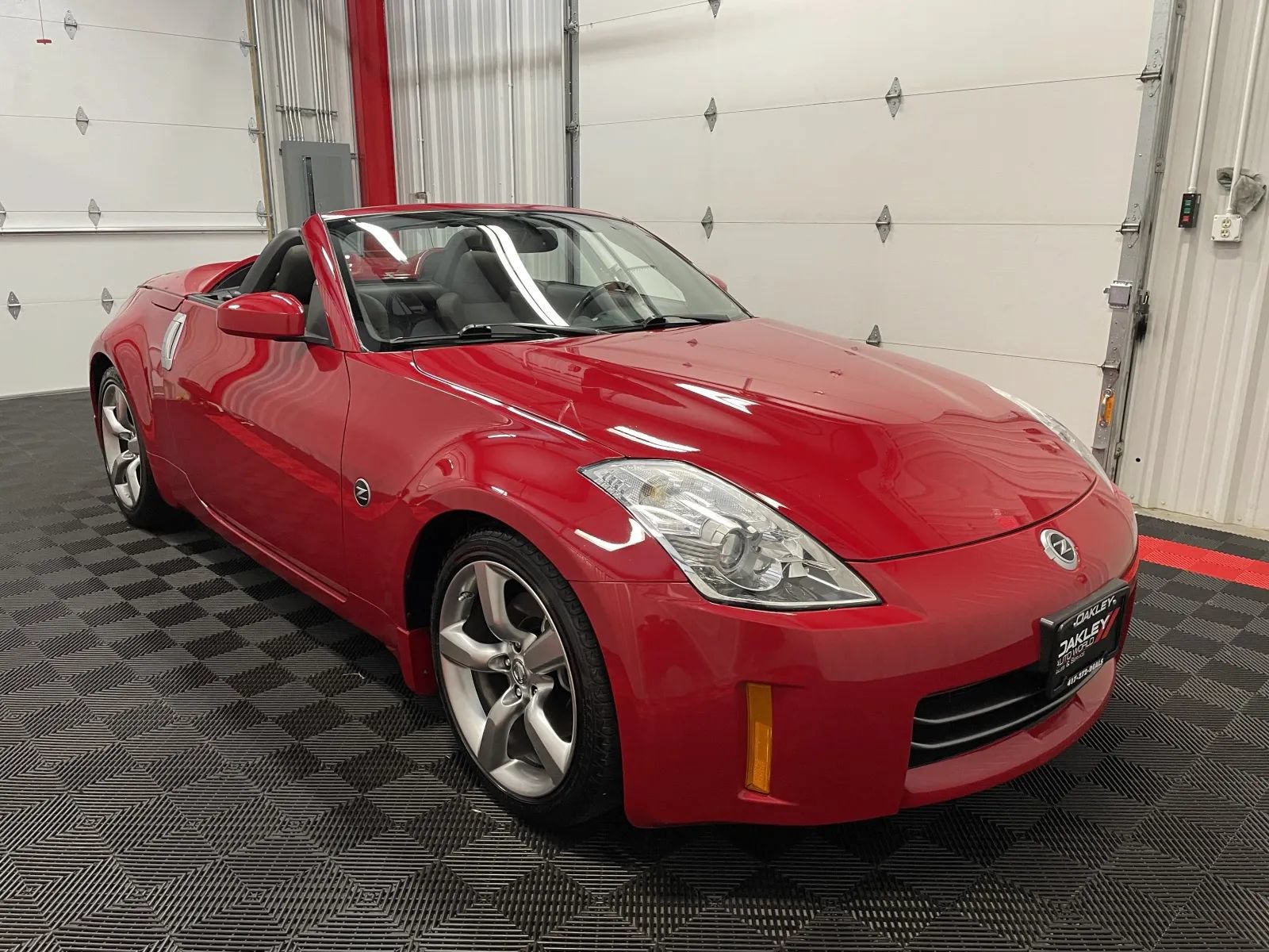 Used 2007 Nissan 350Z Enthusiast RWD image 4