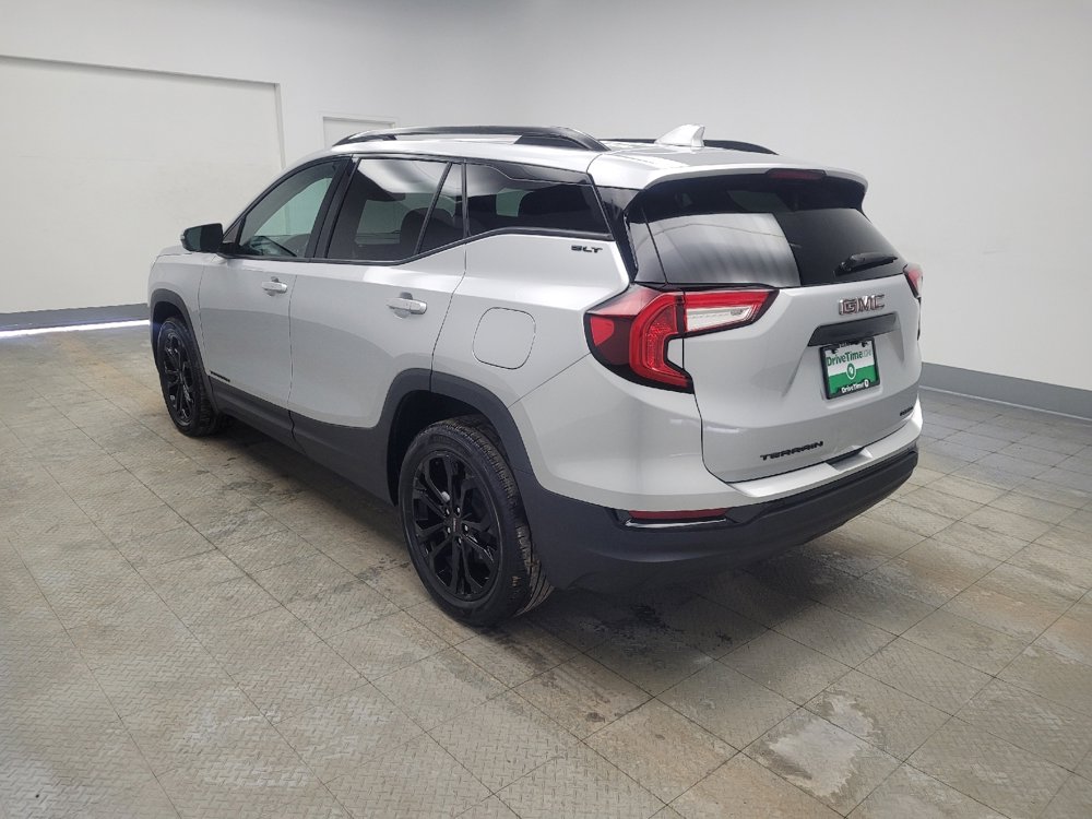 Used 2022 GMC Terrain SLT w/ Elevation Edition image 5