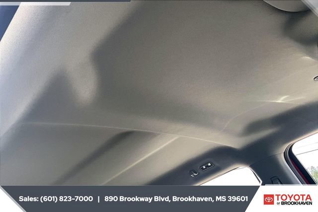 Used 2023 Ford F150 Lariat w/ Max Trailer Tow Package image 16