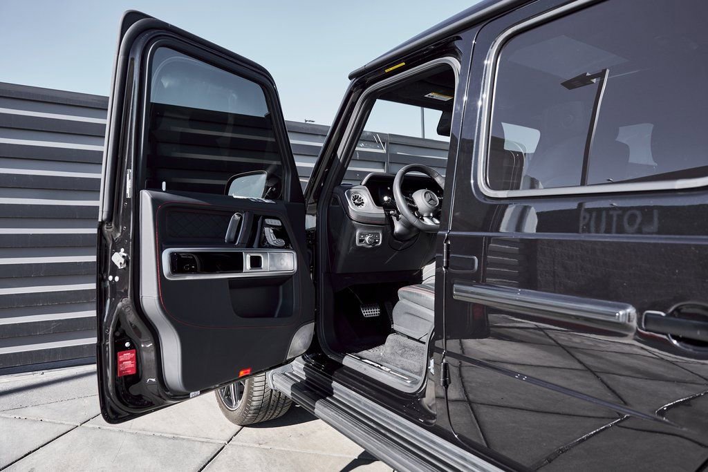 Used 2025 Mercedes-Benz G 63 AMG 4MATIC image 31
