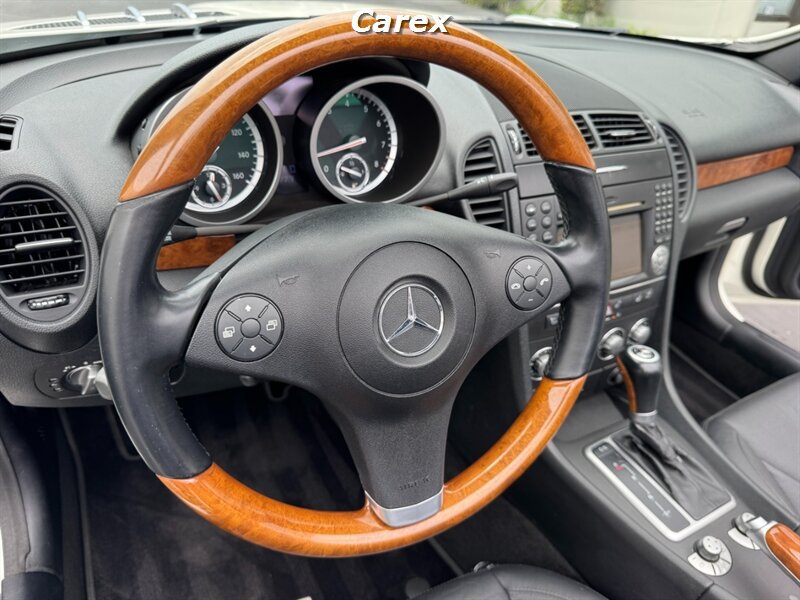 Used 2010 Mercedes-Benz SLK 350 image 23